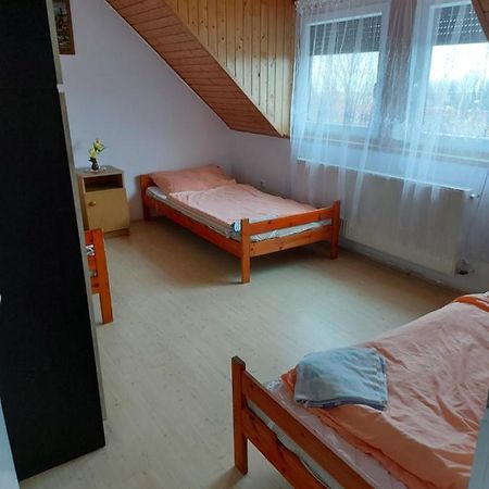 Kekturas-Tora Nyilo Badacsonyi Privat Berlemeny Hotel Бадачонтомай Екстериор снимка