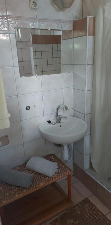 Kekturas-Tora Nyilo Badacsonyi Privat Berlemeny Hotel Бадачонтомай Екстериор снимка